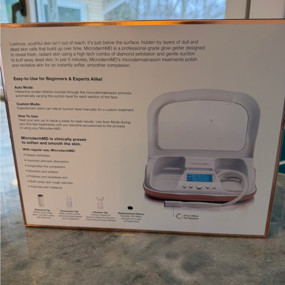 Trophy Skin White MicrodermMD Device - Picture 5 of 5